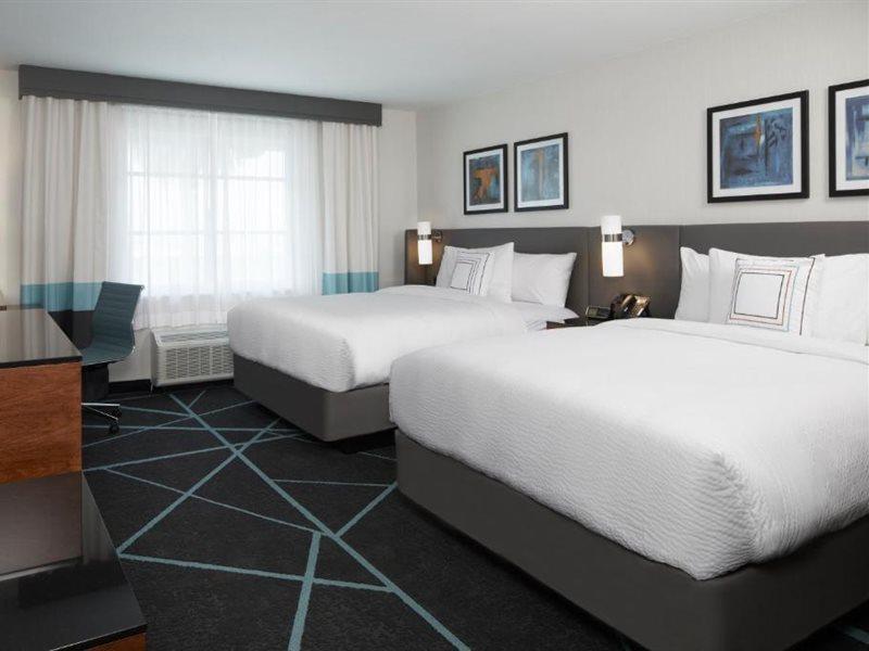 Fairfield Inn & Suites By Marriott Камарилло Экстерьер фото